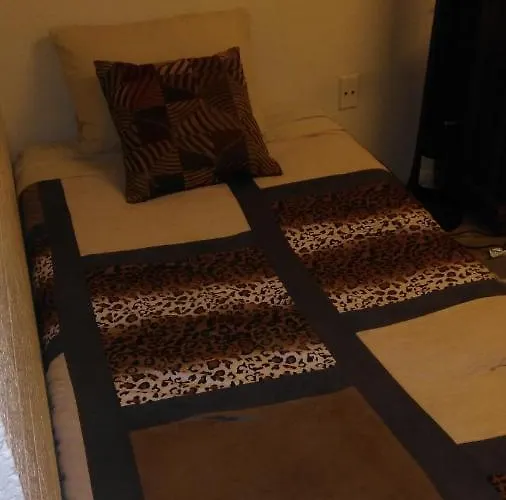 Susies Suites - Oak *